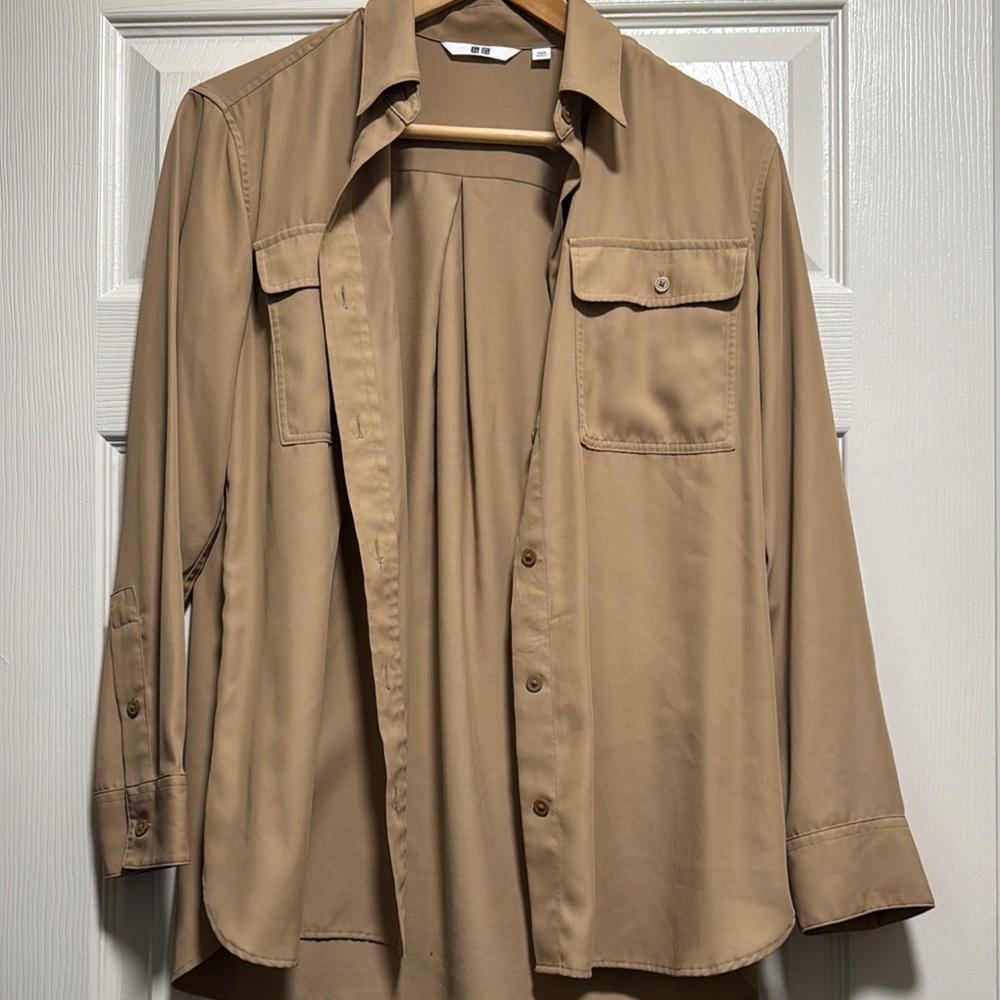 UNIQLO UV protection blouse